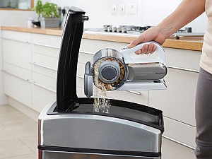 Black & Decker PV1820L 18V Σκουπάκι Lithium-Ion Dustbuster Pivot