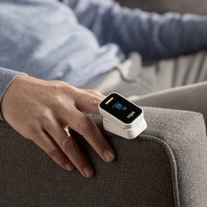 Braun YK-81CEU Παλμικό Οξύμετρο Δακτύλου σε Μαύρο χρώμα