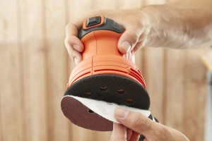 Black and Decker 230W Έκκεντρο Τριβείο BEW210-QS