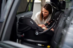 Lionelo Astrid i-Size set κάθισμα αυτοκινήτου 40-87cm & βάση isofix Pink Coral