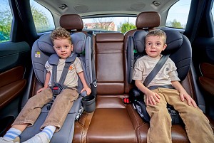 Lionelo Nelly i-Size isofix κάθισμα αυτοκινήτου 76-150cm/9-36kg Black Carbon