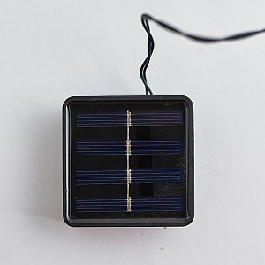 EUROLAMP ΣΕΙΡΑ, 80 LED 5mm, ΜΕ ΑΚΡΥΛΙΚΗ ΕΠΕΚΤΑΣΗ, ΗΛΙΑΚΟ ΣΥΛΛΕΚΤΗ ΜΕ ΑΙΣΘΗΤΗΡΑ ΦΩΤΟΣ, 8 ΠΡΟΓΡΑΜΜΑΤΑ, ΠΡΑΣΙΝΟ PVC ΚΑΛΩΔΙΟ, ΚΟΚΚΙΝΟ ΚΑΙ ΠΡΑΣΙΝΟ LED ANA 10cm, ΠΡΟΕΚΤΑΣΗ ΠΑΡΟΧΗΣ 1m, ΙΡ44 600-04114